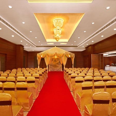 塞勒姆 斯瓦拉吉假日旅馆酒店 外观 照片