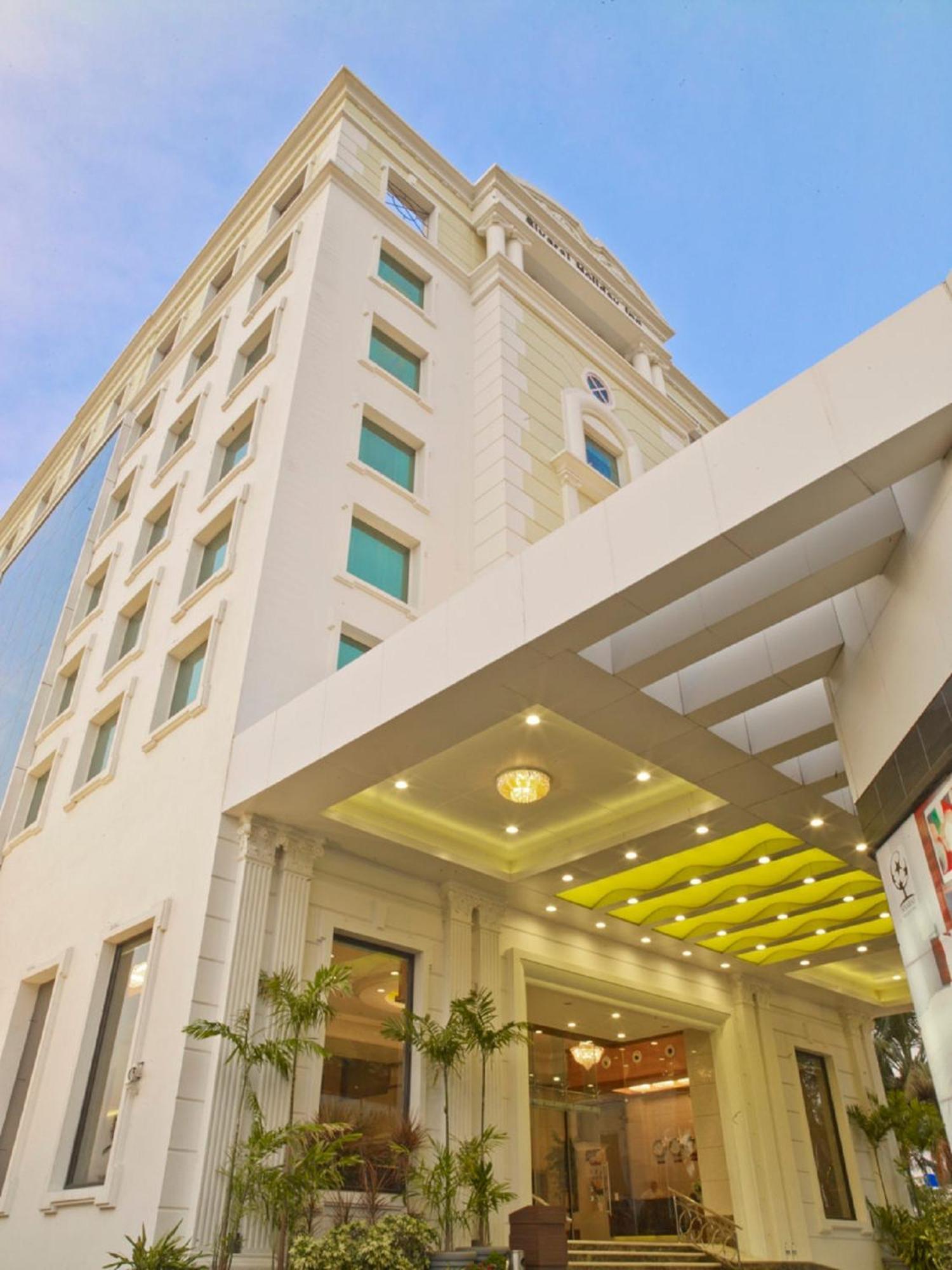 塞勒姆 斯瓦拉吉假日旅馆酒店 外观 照片