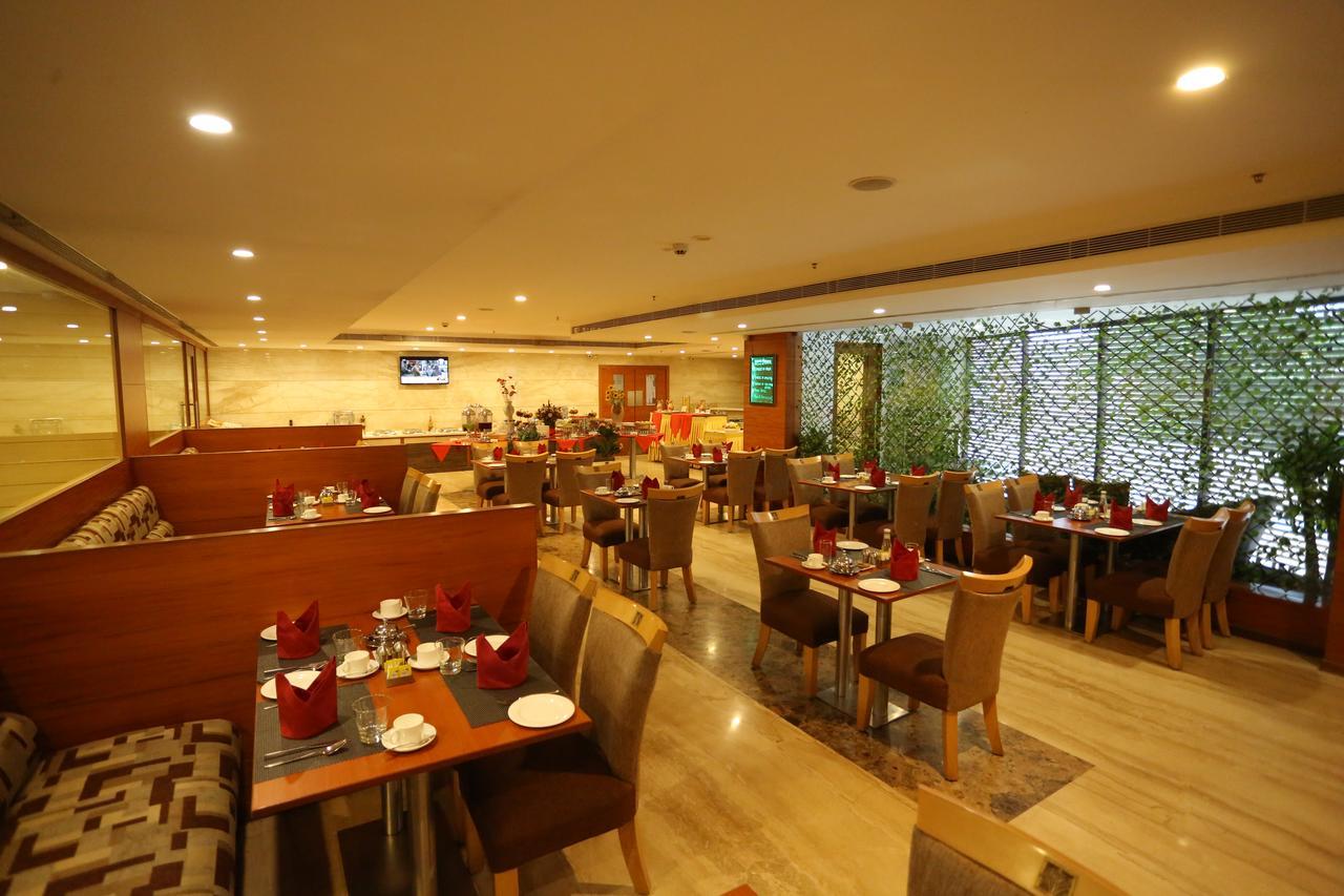 塞勒姆 斯瓦拉吉假日旅馆酒店 外观 照片